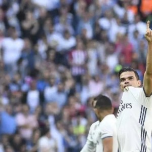 9, 马赛德比战平局终结对手连胜势头  