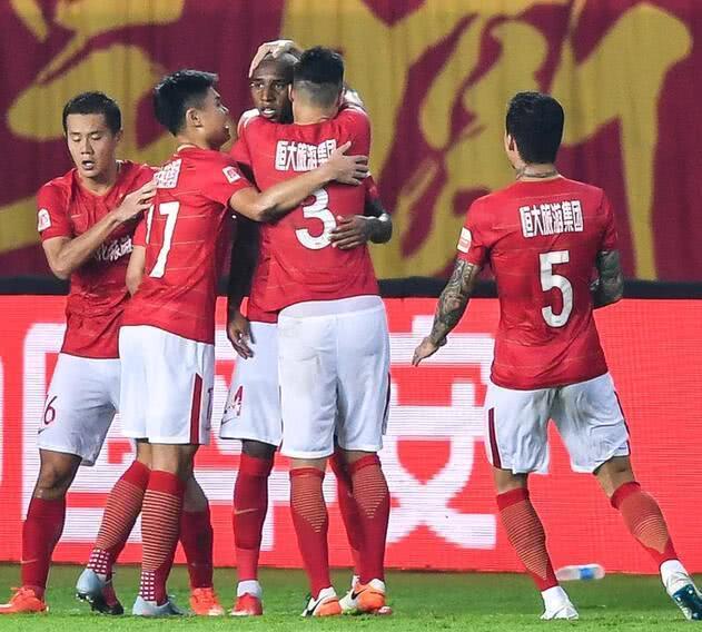  拜仁慕尼黑主场逆转取胜，积分榜领跑优势扩大  